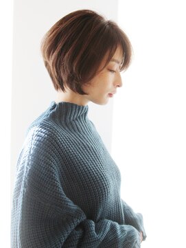 レウナ 外苑前(Reuna) 【30代40代50代】カットで決まる大人可愛いひし形ショートボブ