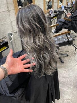 サニー 渋谷(SUNNY) 美髪/ホワイトグレージュ/ネビージュ/こなれミディ[渋谷/渋谷駅]