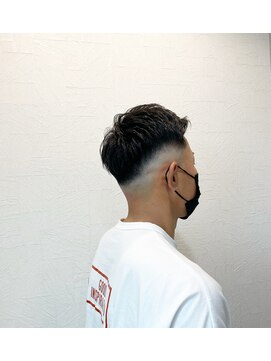 小谷理髪店 ソル(SOL) スキンフェード+2ブロック