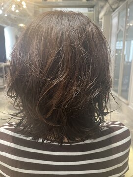 レガーレ(Legare) 外ハネミディアム