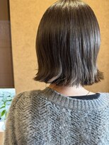 イロハ(iroh)&nbsp;イルミナカラー/新色ナイトスカイ/外はねボブ/頭浸浴