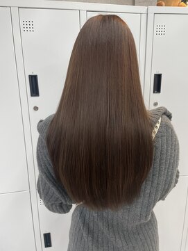 リミットバイアフィナー 大宮店(limit by Afinar) ツヤ髪ロングアッシュグレー髪質改善レイヤー