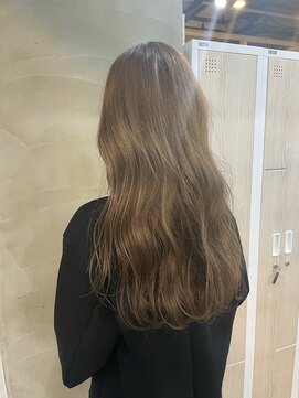 フリーラ 表参道(freera) ミルクティーベージュハイライトカラー