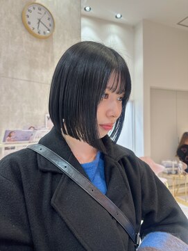 リー 梅田(Lee) 透明感のある黒髪ボブ！