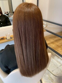 エム(emu)の写真/写真:40代◇白髪ぼかし/馴染ませ白髪染め！色持ち長持ち・退色後も綺麗！カラーしながらツヤ髪へ育てる