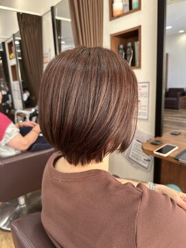 美容室ヒラトヤ 仙北店 艶感秋ショート☆