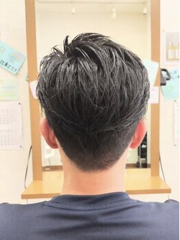 トップヒール(Top heel)の写真/清潔感もトレンドも手に入れるメンズスタイルに♪再現性の高い仕上がりで毎朝のセットも楽々叶います◎