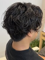 ソラ 広尾店(SORA) メンズカットセンターパート縦落ちパーマ