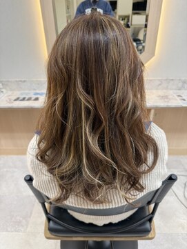 サンサーラ 屋島店(SAMSARA) ミディアムレイヤー