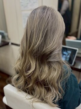 ヘアーサロン アドア(Hair Salon adoa) ハイトーングレージュ