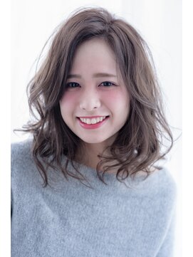 ミエル ヘア 新宿(miel hair) 【miel hair新宿 大人かわいいモテセミディー