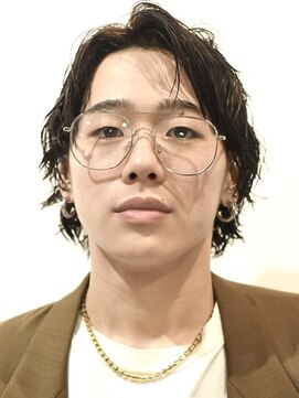 メリケンバーバーショップ コウベ(MERICAN BARBERSHOP KOBE) サイドグラデーション七三オールバックツイストパーマ