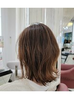 20代30代40代  ミディアム/レイヤー/ウルフ/くびれ/外ハネ