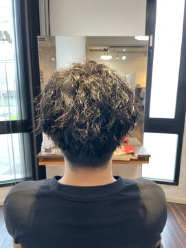 アトリエアルシュ(atelier ARCHE) メンズツイストスパイラルパーマ　hidetoshikanzaki.com