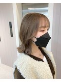 ミルクティーベージュ