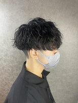 ホームボーイ(HOME BOY)&nbsp;前下がりマッシュ　波巻きパーマ