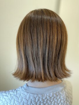 アトリエルナ(ATELIER LUNA) 切りっぱなしボブ／ボブ／外ハネヘア