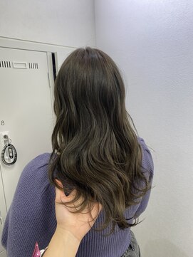 アッシュ 下北沢店(Ash) オリーブグレージュ