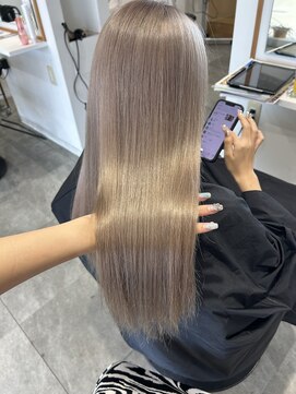 クエット デ プレジール イースタイル(COUETTE des PLAISIR e-style) ホワイティーグレージュ