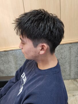 ニアウ 伊勢崎連取店(Niau) 刈り上げショートジェットモヒカンアップバング