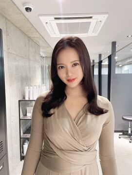 リヴィ(LiVi) 大人キレイめ艶髪セミロング