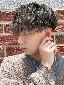 ロンドガルマン 名古屋(Lond GULLMAN) 【Lond GULLMANおとは】メンズ　眉毛　カット