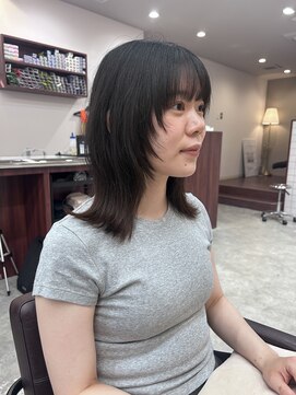 ルックアット(Look at) 【Lookat】20代30代40代フェイスレイヤーミディアム切りっぱなし