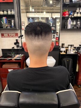 ブロートーキョーバーバーショップ 神田店(Bro Tokyo BARBERSHOP) 【神田】ハイスキンフェード