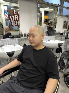 チルチェア 吉祥寺店(CHILL CHAIR) スキンヘッド〈吉祥寺〉〈バーバー〉〈メンズ〉