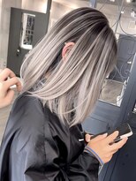 シェルヴ(XELVE)&nbsp;ホワイトグラデーション/シャドールーツ