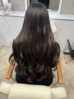 ショールーム(SHOW ROOM)&nbsp;エクステで黒髪ロングに