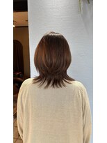 サンラゾン(SanRazon) くびれシルエットで魅せるミディアムレイヤー