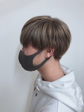 ヘアーメイク ラウラ(Hair+Make RauRa) ハイトーンマッシュショート