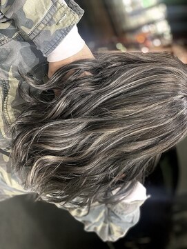 カフネ(KAHUNE) コントラストハイライト【外国人風カラー】