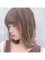 キングダム(KING DUMB) 柔らかいイメージのスタイルです。ハイライトでさらに可愛く。