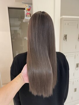 ヘアメイク ルエル(Hair Make Ruelle) ハイトーンシルバーベージュ