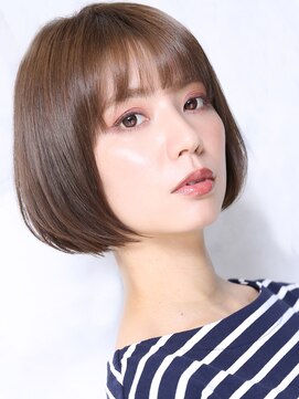 クラッチ 博多(CLUTCH) 大人可愛い小顔美髪ツヤ髪クールショート顔周りレイヤーA1