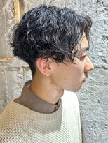 ニアウ 太田店(Niau) センターパートツイストスパイラルパーマメンズ波巻きパーマ