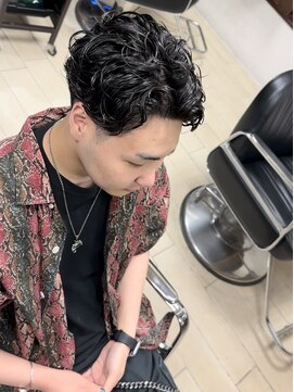 グルーマーズトウキョウ(GROOMER/S TOKYO) 【HOMME HAIR 稲田】 ラルフカール スタイル スペインカール
