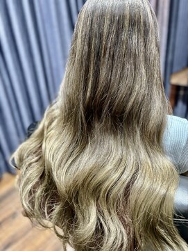 ピックアップ(Pick UP) ハイライト　グラーデーションカラー　ブリーチ　プレミアムケア