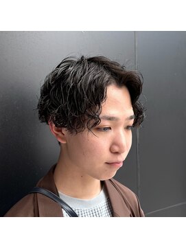 ランディ(RANDY) メンズ センターパートツイストスパイラル縦落ちパーマ【RANDY】