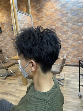 ドットクー(.COEUR) メンズツイストスパイラルパーマ・２ブロックカット