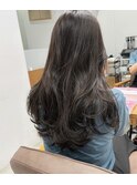 オリーブグレージュ