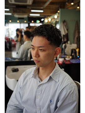 タイト スワッグ バーバーワークス(TIGHT SWAG BARBERWORKS) テーパーフェード×ピンパーマ