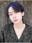 スーツ短髪ツーブロック束感モテる黒髪シークレットパーマ流行