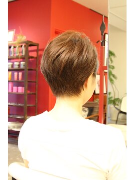 エッセンシャルルックス(Essential Looks) ショートスタイル