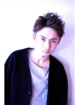 ノーラン(NoLan) アップバングなウェーブツーブロックスタイル