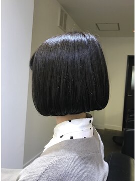 ヒュッゲ ヘアーワークス(hygge hair works) シンプルボブ