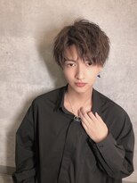 シン(syn) ツイストスパイラルパーマ コンマヘア