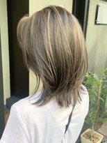 ノラ ウメダ(NORA UMEDA)&nbsp;【NORA UMEDA 高木】ダークグレージュ＆ホワイトハイライト